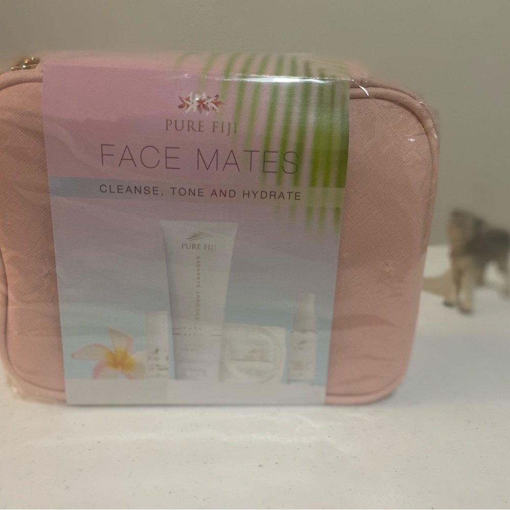 Pure Fiji Face Mates